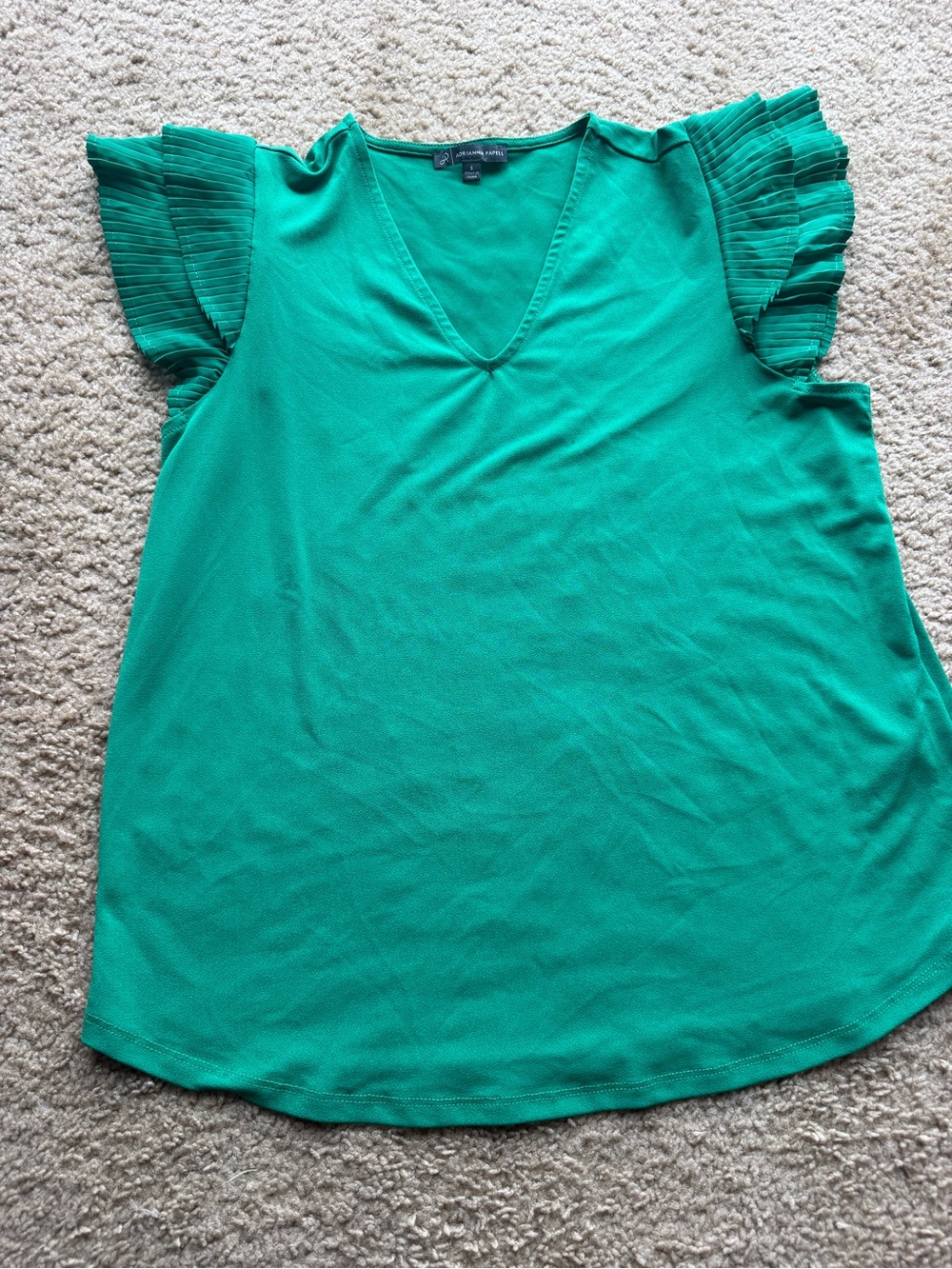 Adrianna Papell Emerald Green V-Neck Flutter Sleeve Top